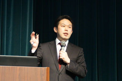 「政令指定都市制度の再検討」をテーマに基調講演を行った
北村大阪大学大学院教授